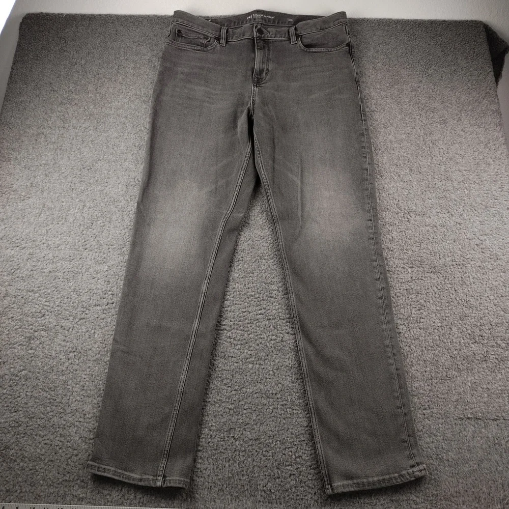 Banana Republic Legacy Jeans Mens 36x34 Slim Stone Gray Stretch EUC